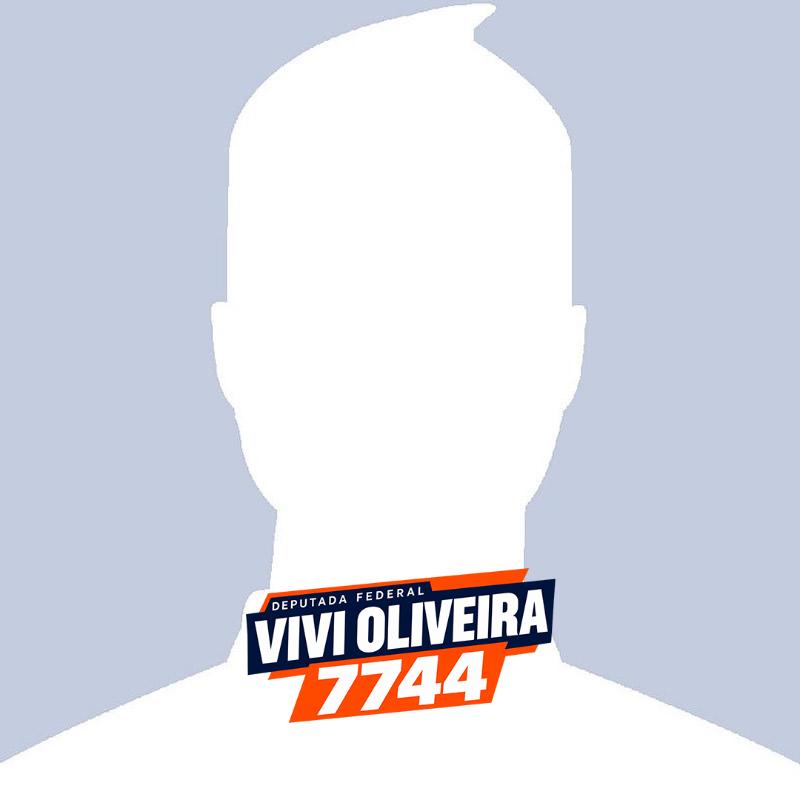 Vivi Oliveira 7744